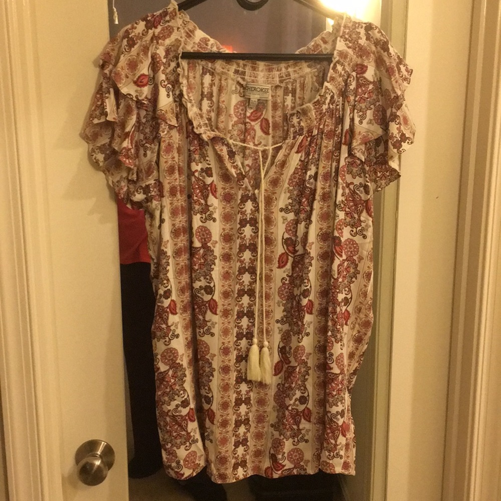 Bohemian shirt ruffled sleeves feminine